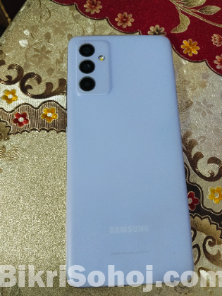 Samsung Galaxy a82
